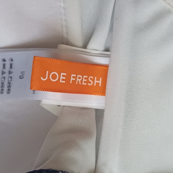 $4 Add-on Strapless Ruffled Bikini Top - Size Large - Picture 10 of 11